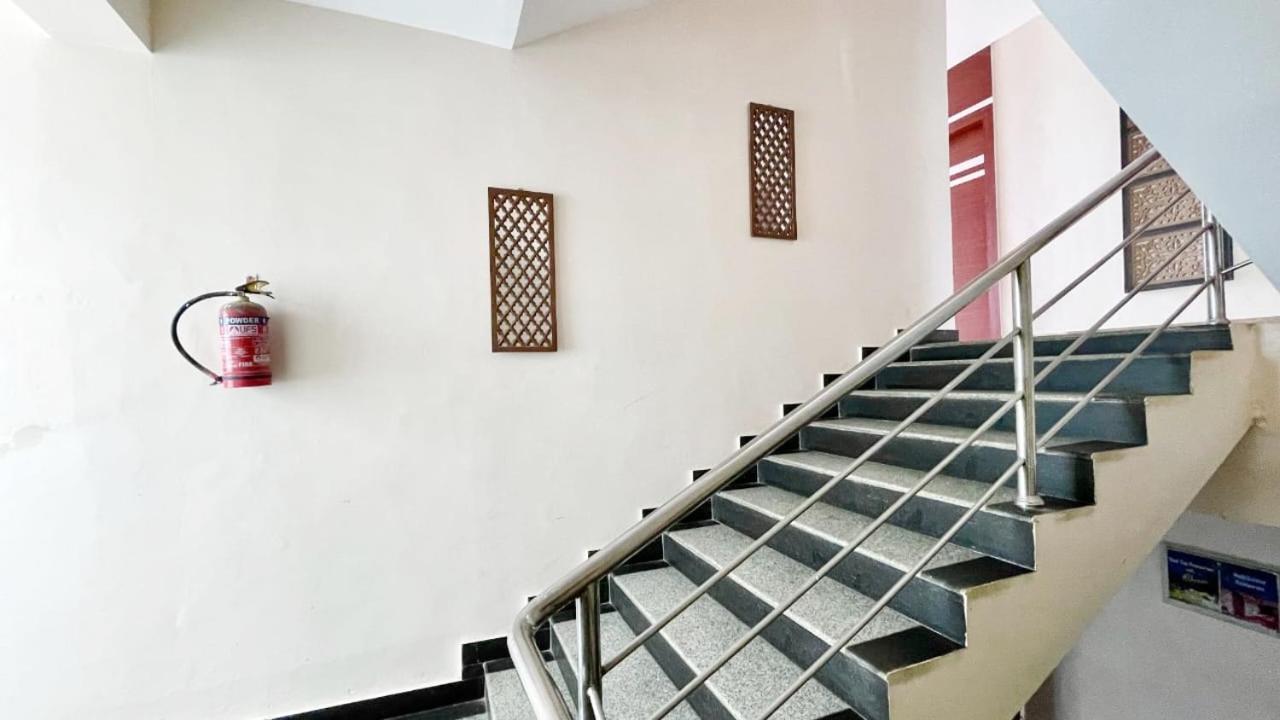 Subham In Near Sea And Jagannth Temple - Restaurant And Lift - Parking Facilities - Fully Air Conditioning - In Hotel Puri