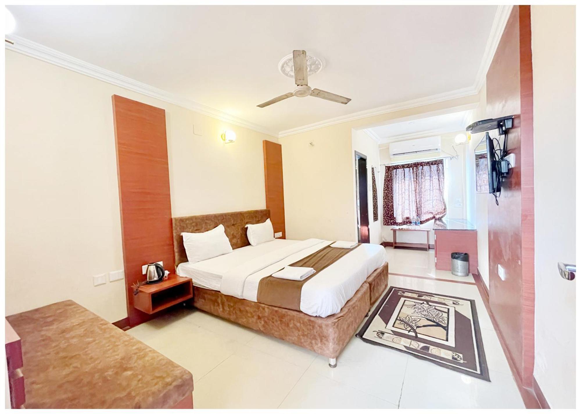 Subham In Near Sea And Jagannth Temple - Restaurant And Lift - Parking Facilities - Fully Air Conditioning - In 4* Puri